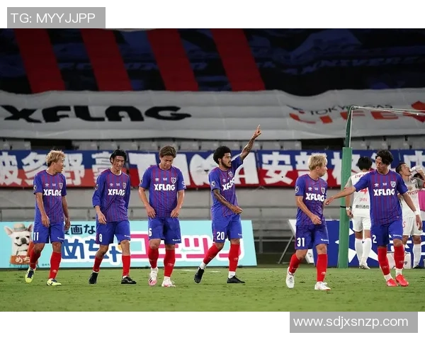 柏太阳神与名古屋鯨八的激烈对决揭示了日本足球的魅力与竞争力 柏太阳神与名古屋鯨八的激烈对决揭示了日本足球的魅力与竞争力