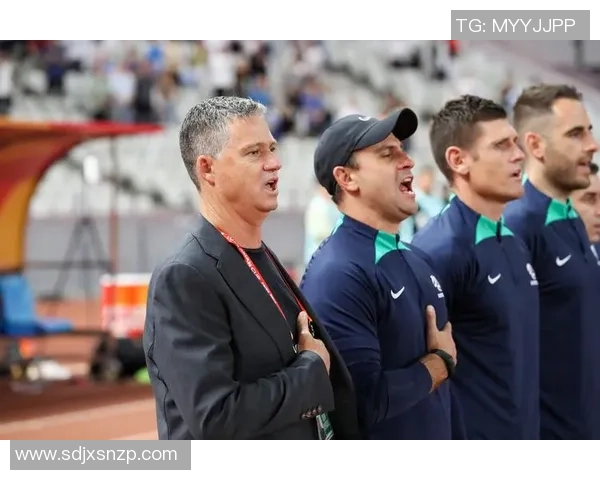 亚洲杯精彩对决澳大利亚迎战乌兹别克斯坦直播全程回顾与分析